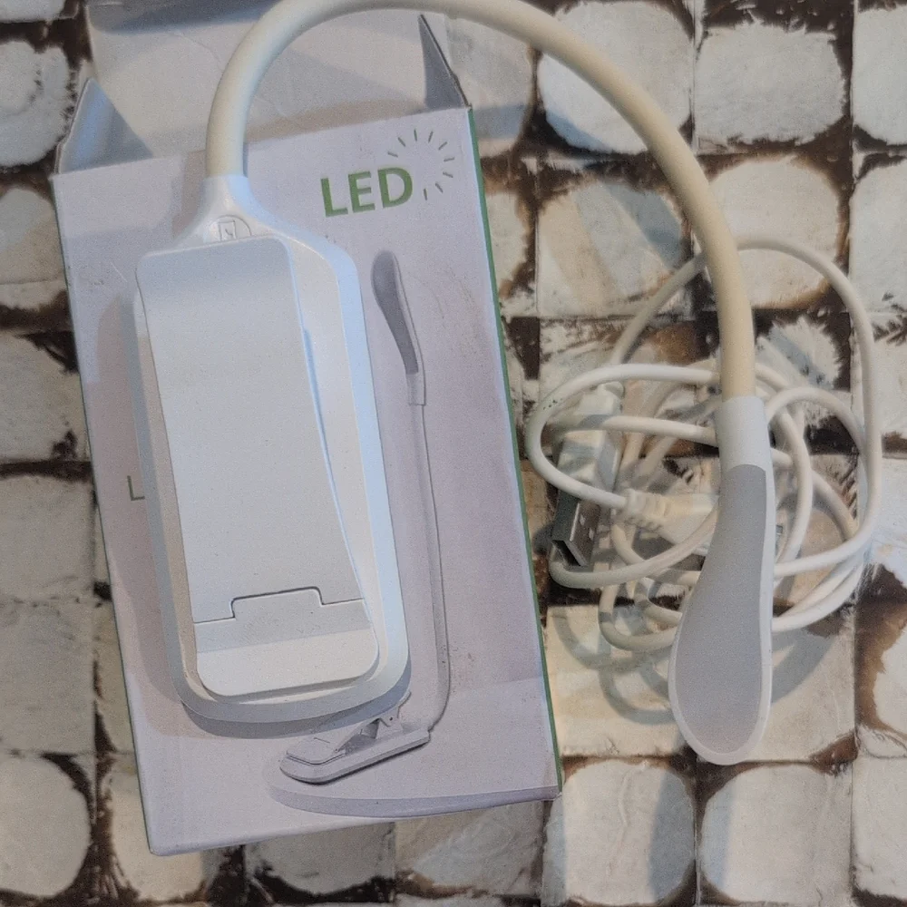 LED Book Light - New In Box - Picture 5 of 5